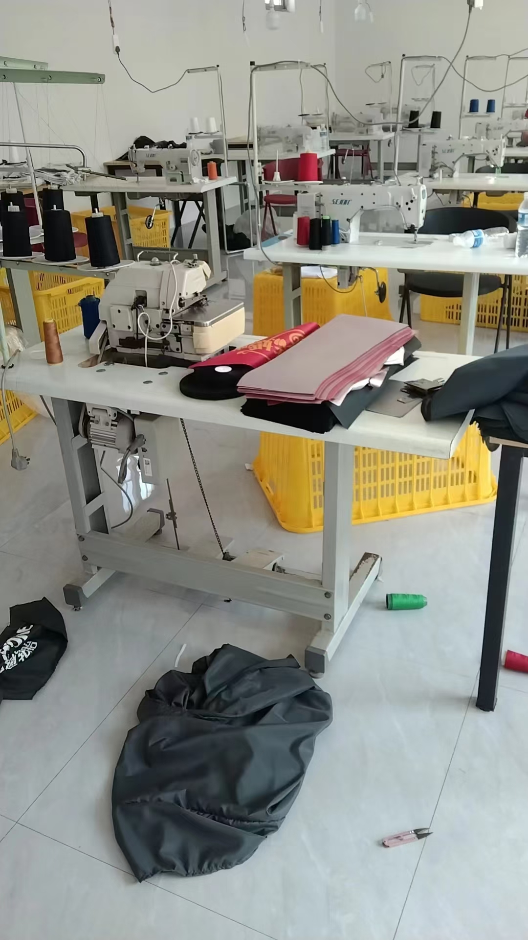 座套成品部件待打包